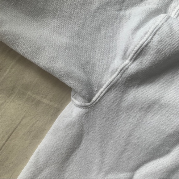 SJP And just like that New York Monopoly Theme inspired white sweatshirt - Picture 6 of 7